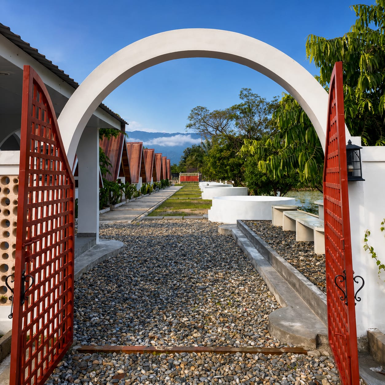 Pintu Masuk National Cottage